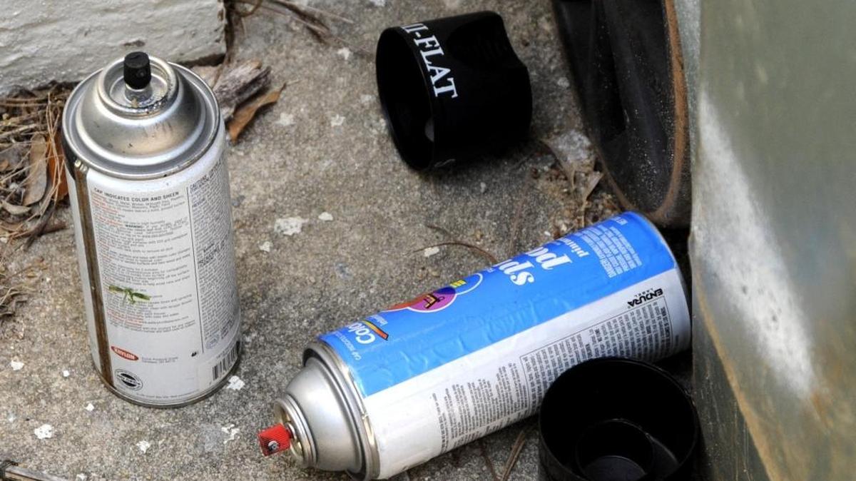 Richland city workers painted over hateful graffiti that appeared on the sound wall along the Bypass Highway near Jadwin Avenue over the weekend.