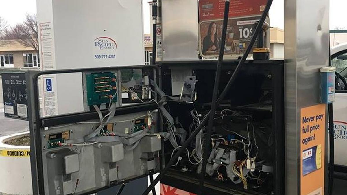 A credit card skimming device was discovered on a Richland gas station pump Wednesday. Richland police are warning anyone who may have bought gas at the pump since Monday to carefully monitor their bank accounts for possible thefts.