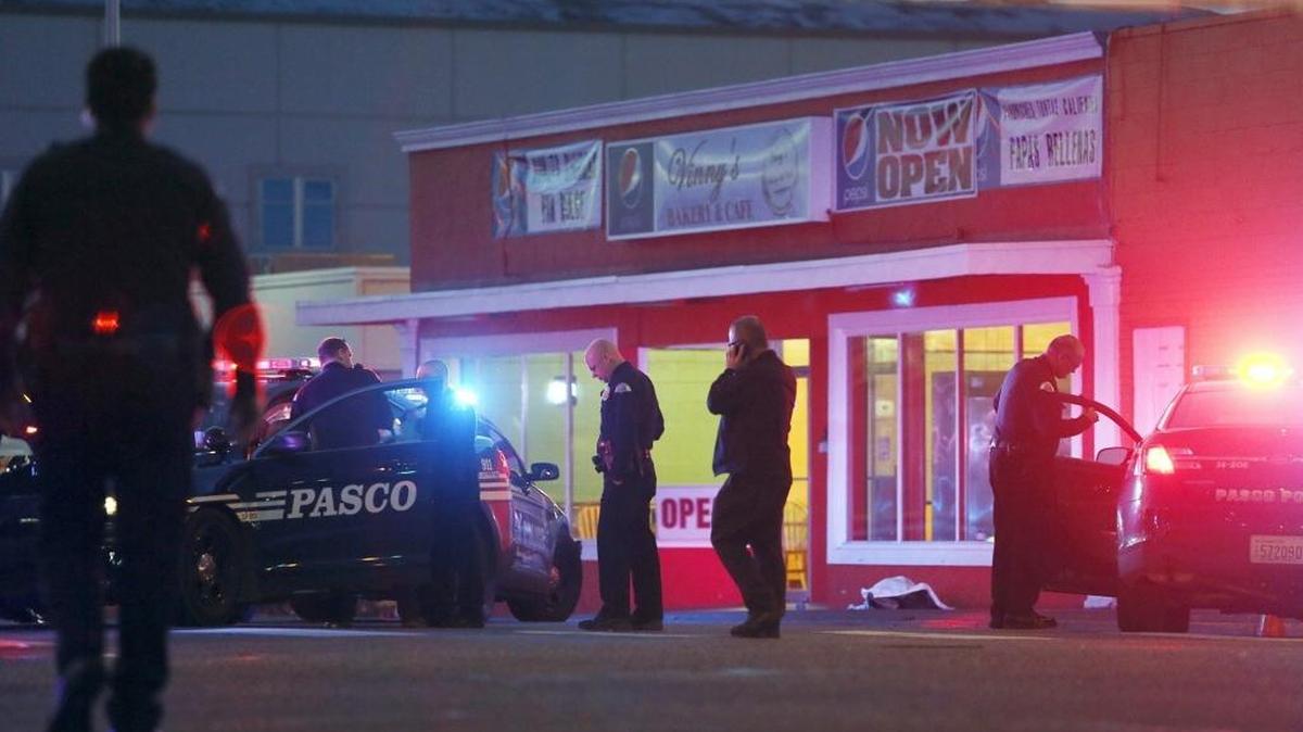 
The state Commission on Hispanic Affairs says a coroner’s inquest should be held into the fatal Pasco police shooting of an orchard worker last February.
