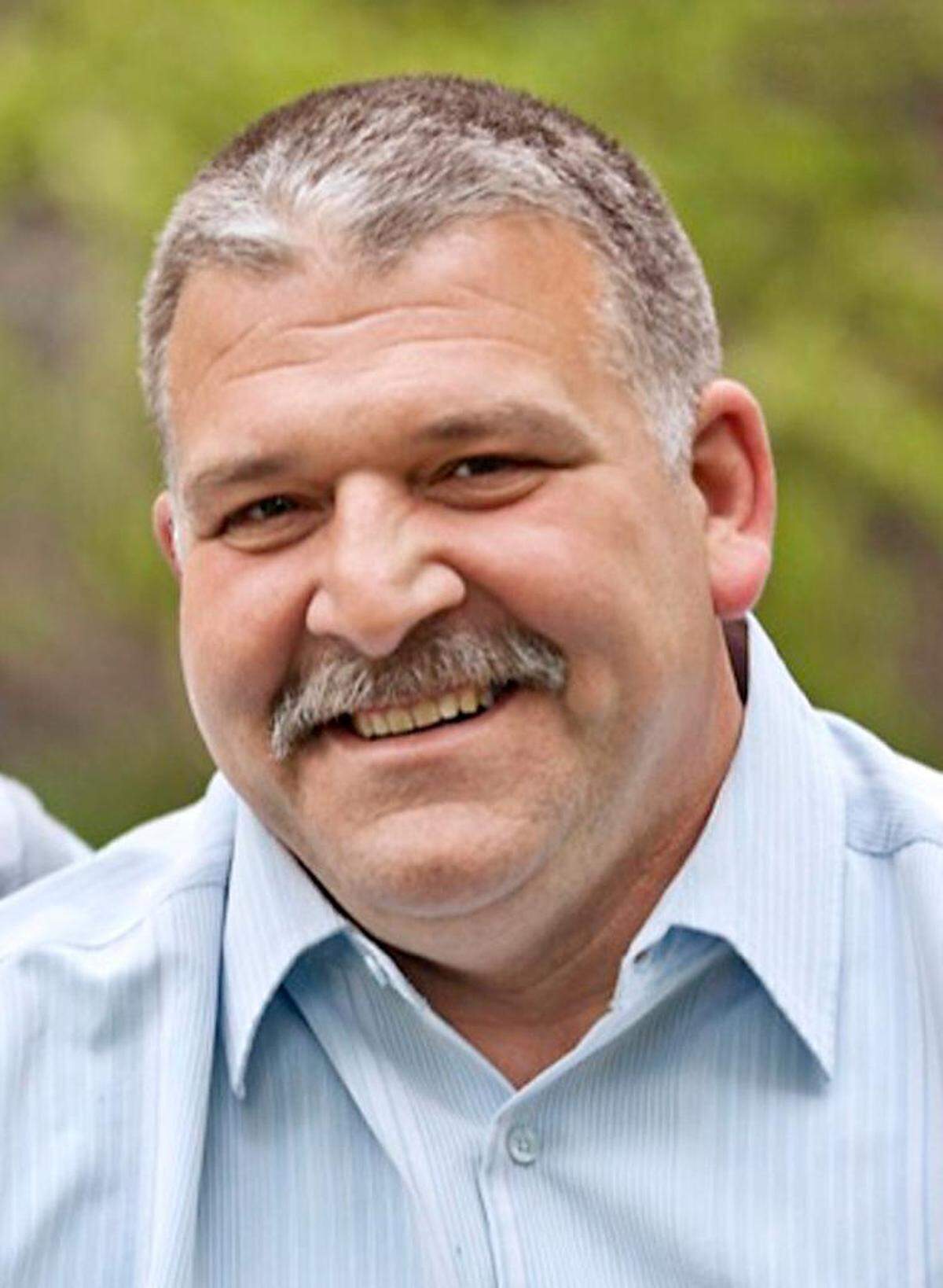Sheriff Jim Raymond