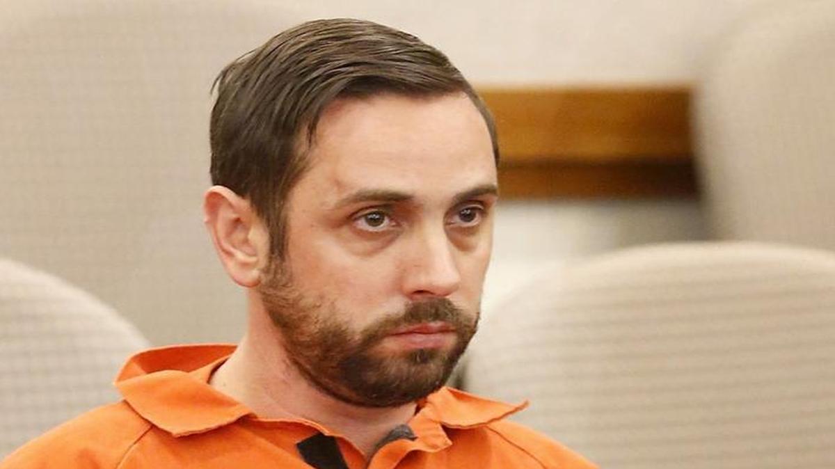 Michael Goins, former executive director of the Downtown Pasco Development Authority, pleaded guilty to theft Tuesday in Franklin County Superior Court.