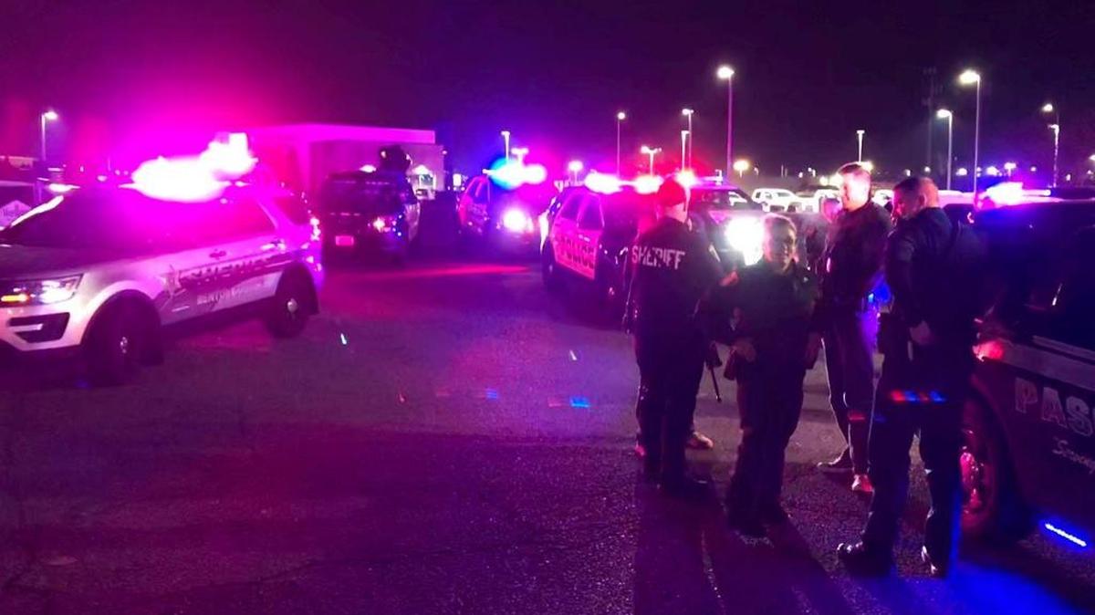 Pasco police, Benton County sheriff’s deputies and others helped nab a pair of robbers last night.