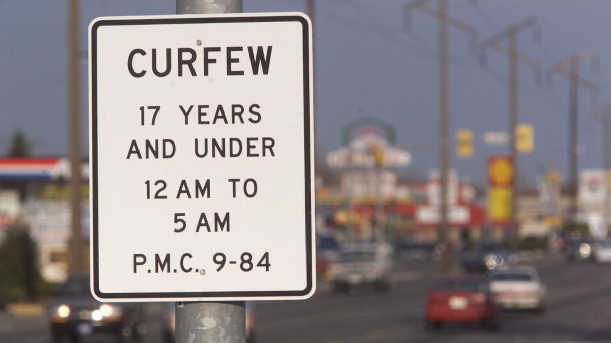 Pasco’s juvenile curfew is a thing of the past after City Council members voted 4-2 Monday to lift the ordinance. It was enacted in 1994 at the height of gang warfare, graffiti and other juvenile crime.