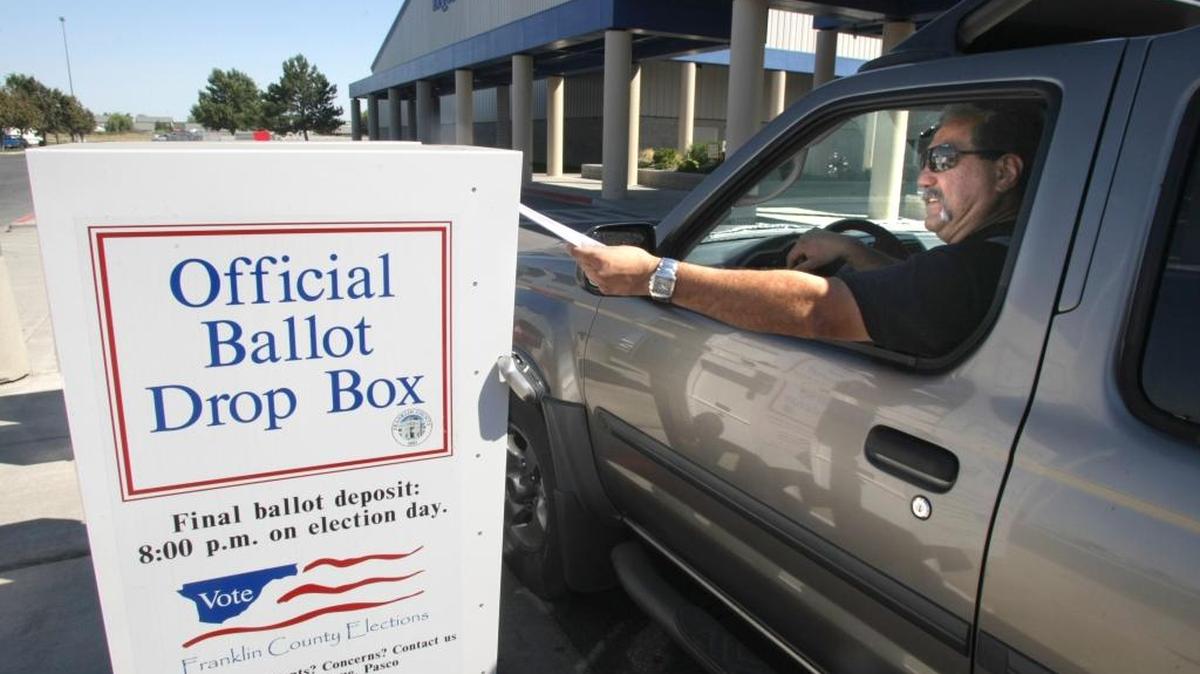 The American Civil Liberties Union says Pasco should have seven council districts with no at-large members, and those representatives should only be elected by their district. Legislation that would let Pasco change its general election process has stalled.