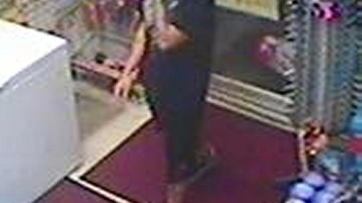
A photo of the suspect in two thefts from Pasco businesses. 

