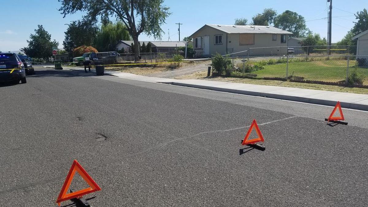 Pasco police are investigating an apparent knife fight at a home in the 500 block of South Sycamore Avenue. Two men were wounded in the struggle.