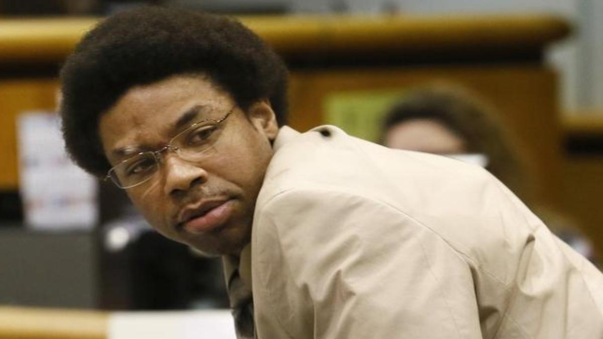 Tyree Houfmuse, 35, is wanted for a shooting that left one man dead at a Hermiston apartment complex over Memorial weekend. Houfmuse, who has ties to the Tri-Cities and Hermiston, previously was acquitted by a Benton County jury for a 2014 Thanksgiving eve shooting that left his girlfriend’s ex paralyzed.