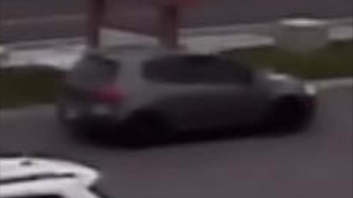Richland police believe a luring suspect was driving this car on Friday when he tried to convince a girl to get into his car.