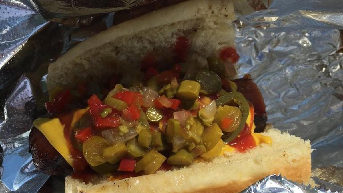 Between the Buns made a beautiful looking dog with an equally cool name: The Back Pain, an homage to the hard work that goes into harvesting asparagus.