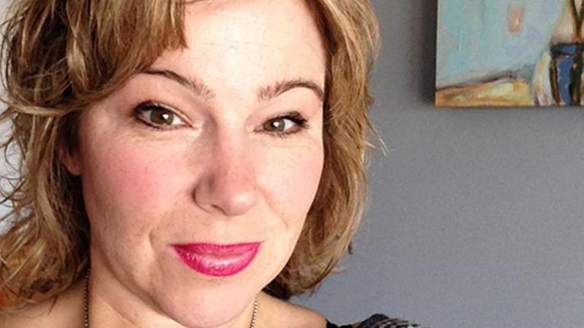 Author Jennifer Hotes