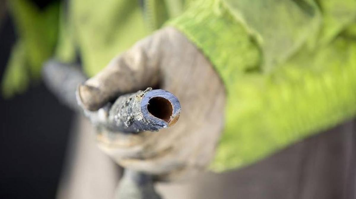 Washington Gov. Jay Inslee on Monday ordered a review of an unenforced and unfunded rule requiring schools to test water for lead following a week where unsafe levels of the toxic chemical were found in the drinking water at 13 Tacoma schools.