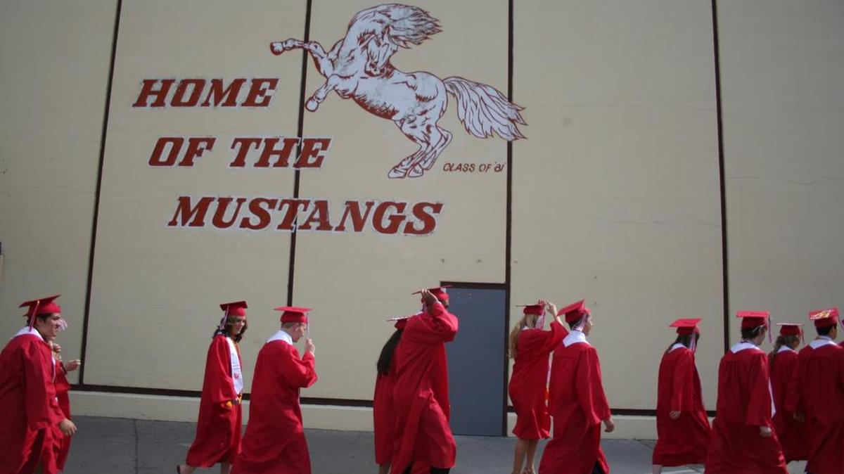 
Negotiators for the Prosser School District and its teachers will now use mediation in an effort to develop a new contract and avoid a teacher strike next week.
