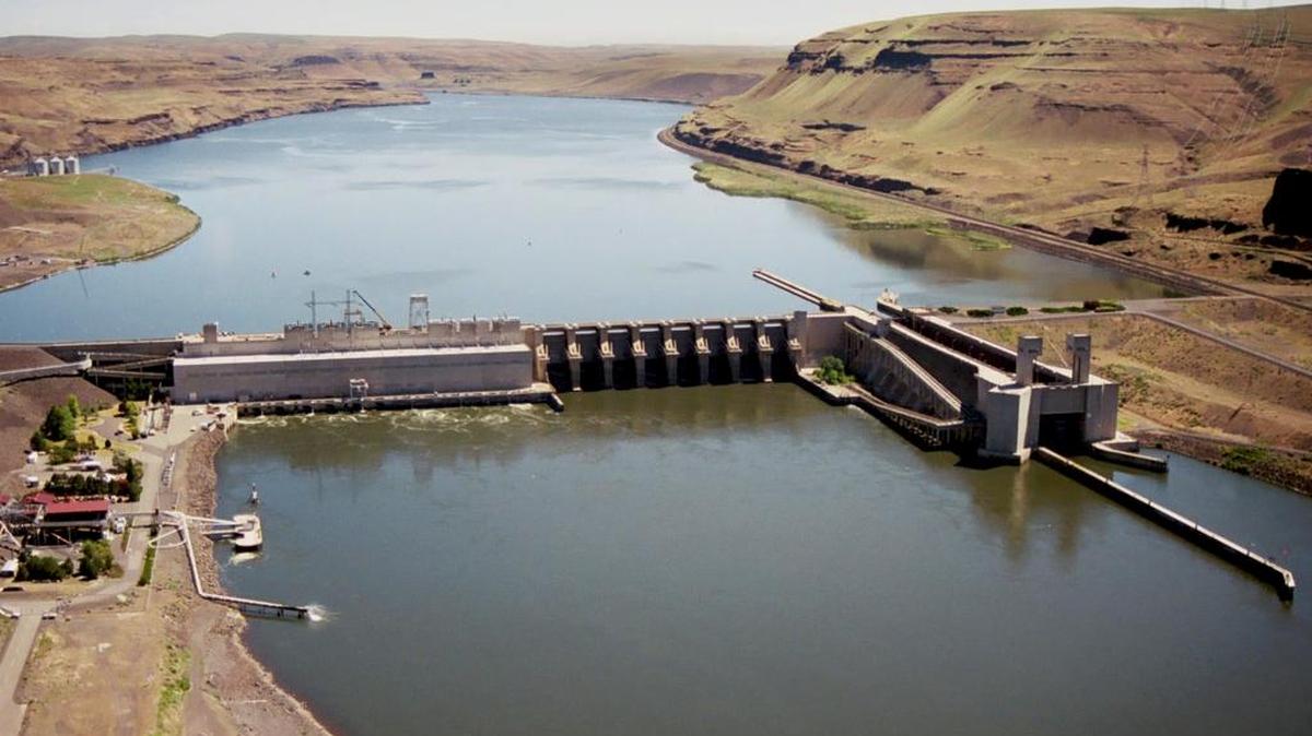 Vehicles will not be allowed to cross the Lower Monumental Lock and Dam near Kahlotus from Dec. 1 through Jan. 7.