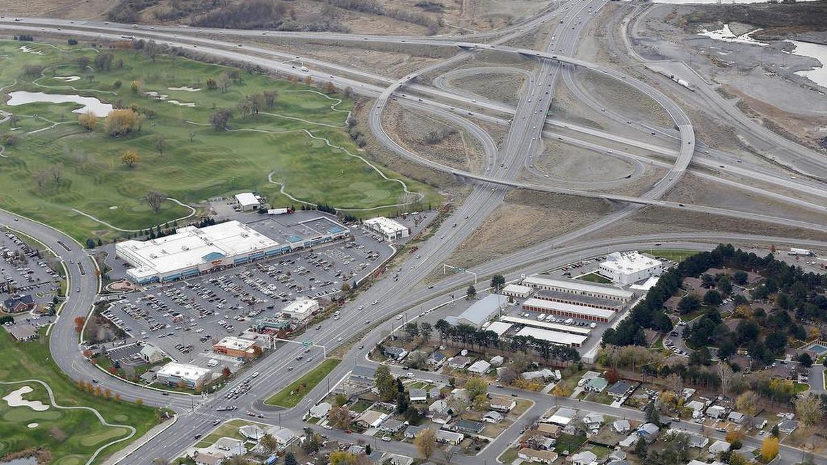 Petition drive begins to change where Richland City Council members live.