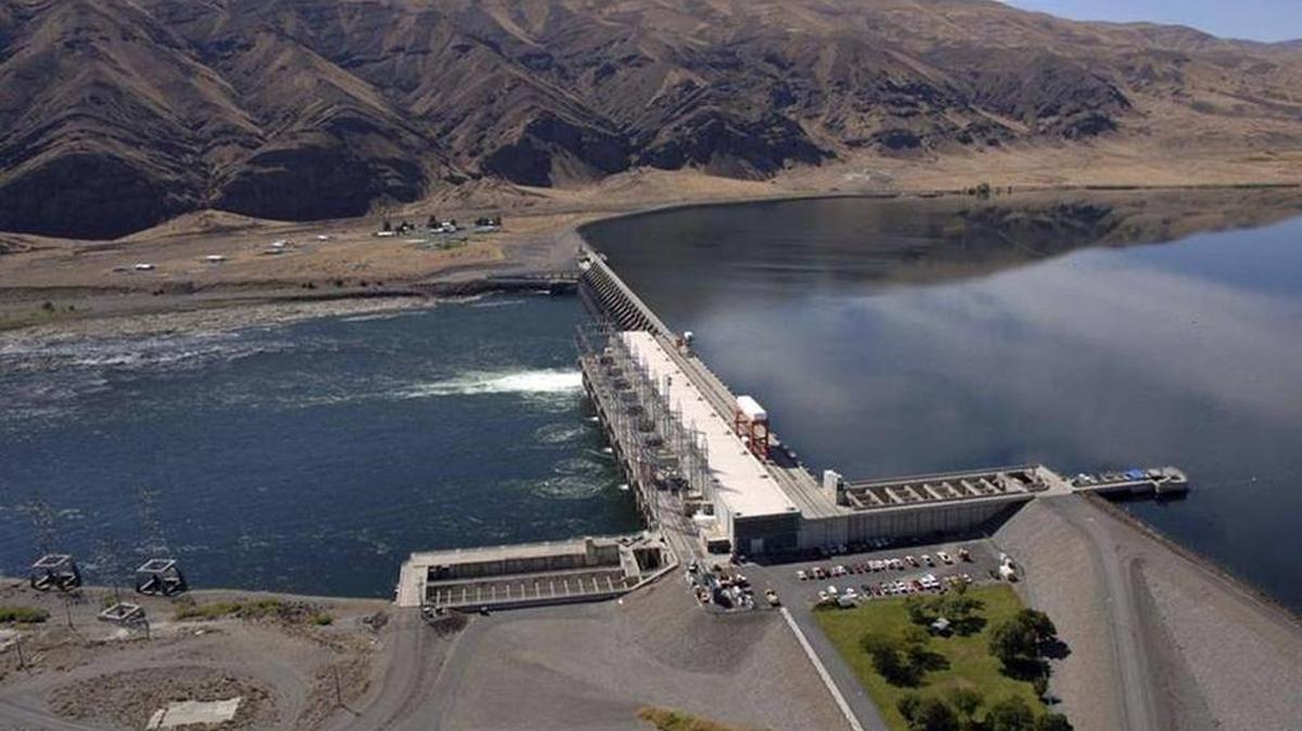 Washington State Department of Labor and Industries has completed an investigation of an October electrical explosion that burned six Grant County PUD employees.