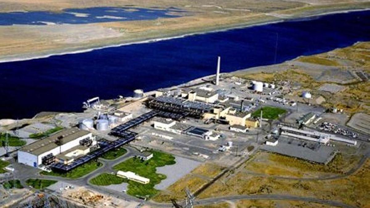 The Hanford nuclear reservation’s N Reactor, which produced power and plutonium for the nation’s nuclear weapons program, is shown in 1970.