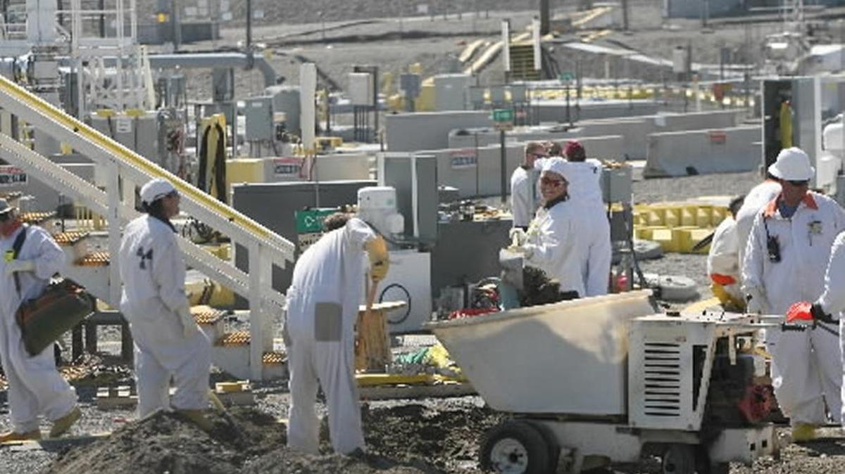 A meeting on chemical vapors in the Hanford tank farms is planned June 29 in Pasco.