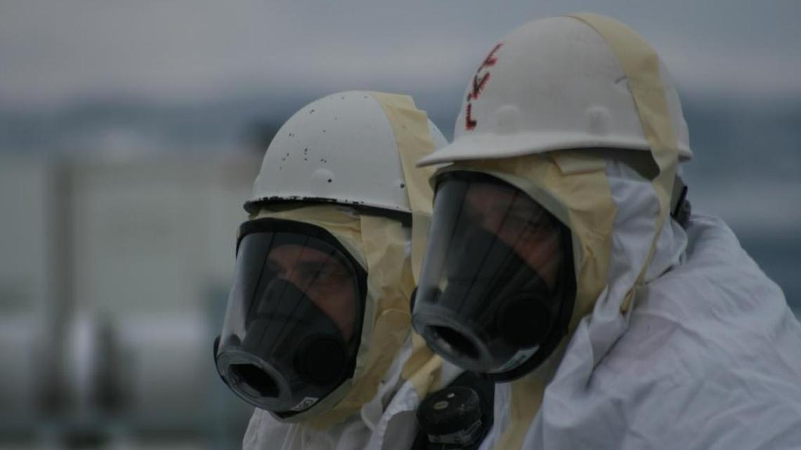 Workers at the Hanford tank farms have been required to wear supplied air respirators if there is believed to be an increased risk of exposure to chemical vapors, but suspicious smells continue to be reported by workers when not required to wear the self-contained breathing apparatus.