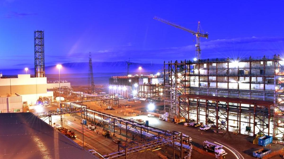 Fog rolls in at night at the vitrification plant being built at the Hanford nuclear reservation.