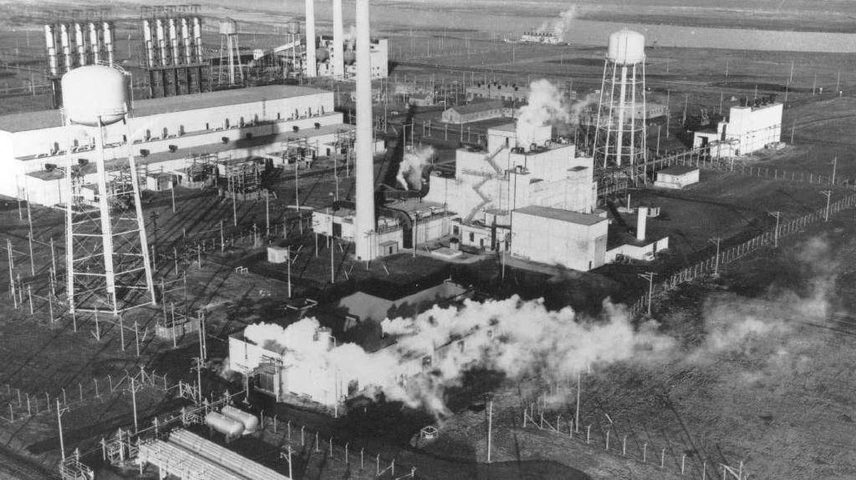An aerial photo shows Hanford’s B Reactor during World War II as it produced plutonium for the Manhattan Project.