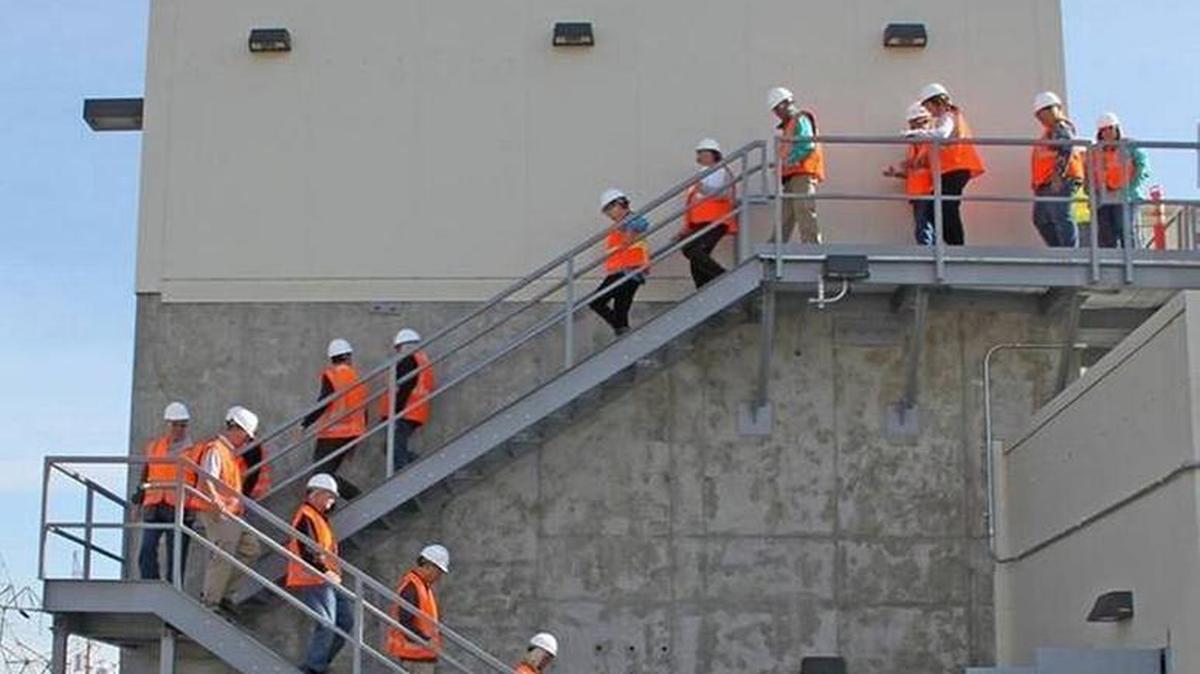 The Hanford Advisory Board tours the new sludge transfer annex at the K West Basin.