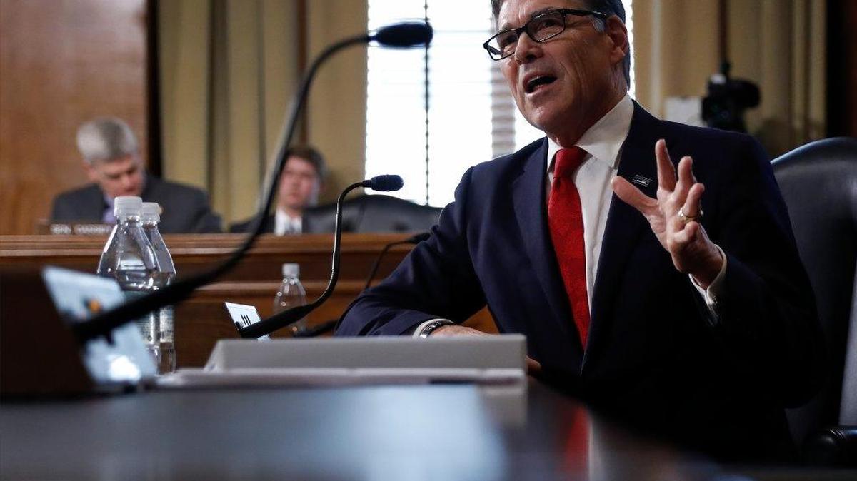 Sen. Maria Cantwell, D-Wash., reminded Energy Secretary Rick Perry on Thursday of the statements he made during his confirmation hearing before the same committee in January.