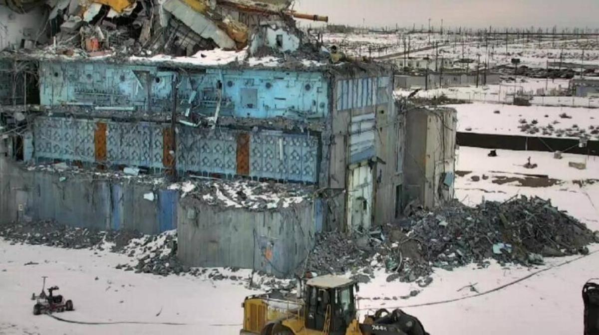 The Plutonium Finishing Plant’s Plutonium Reclamation Facility is shown shortly after demolition began. The plant is at the Hanford nuclear reservation in Eastern Washington.