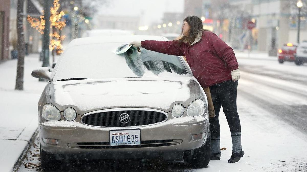 Can you let your car warm up unattended in Kentucky? Here’s what state law says about this cold weather practice.