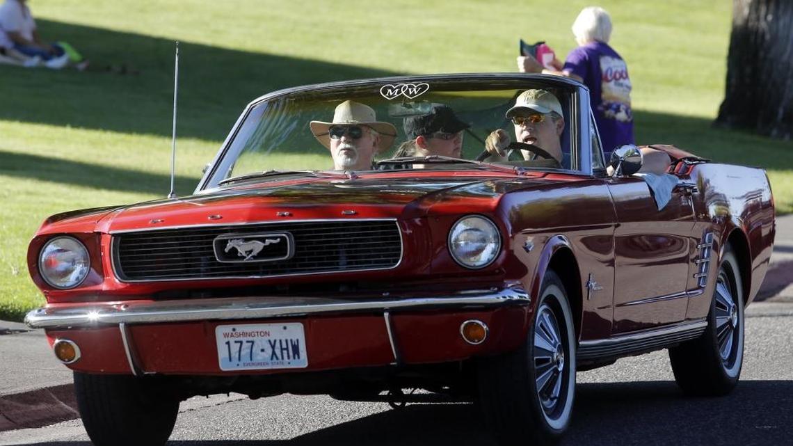 Gway to close Saturday for hot cars and Cool Desert Nights in Richland