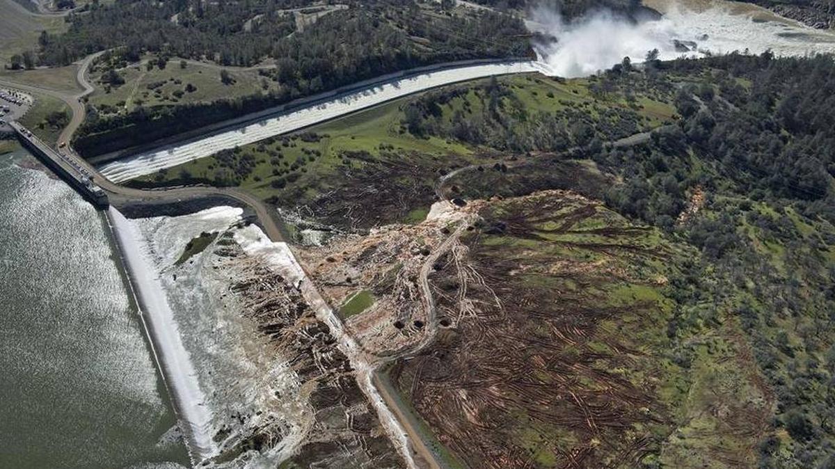 Oroville Dam spillway