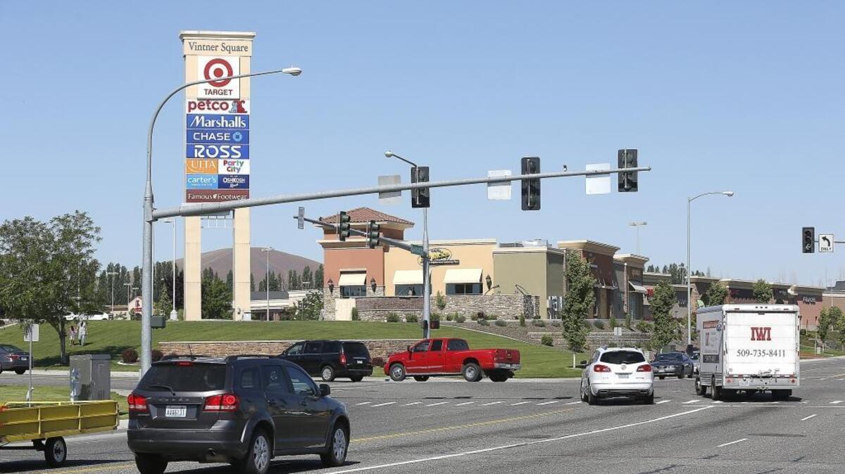 The Vintner Square shopping area near Queensgate Drive and Duportail Drive Streetin Richland has been evacuated because of a leaking natural gas line.