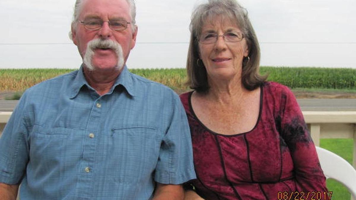 Pam and Darold Minielly