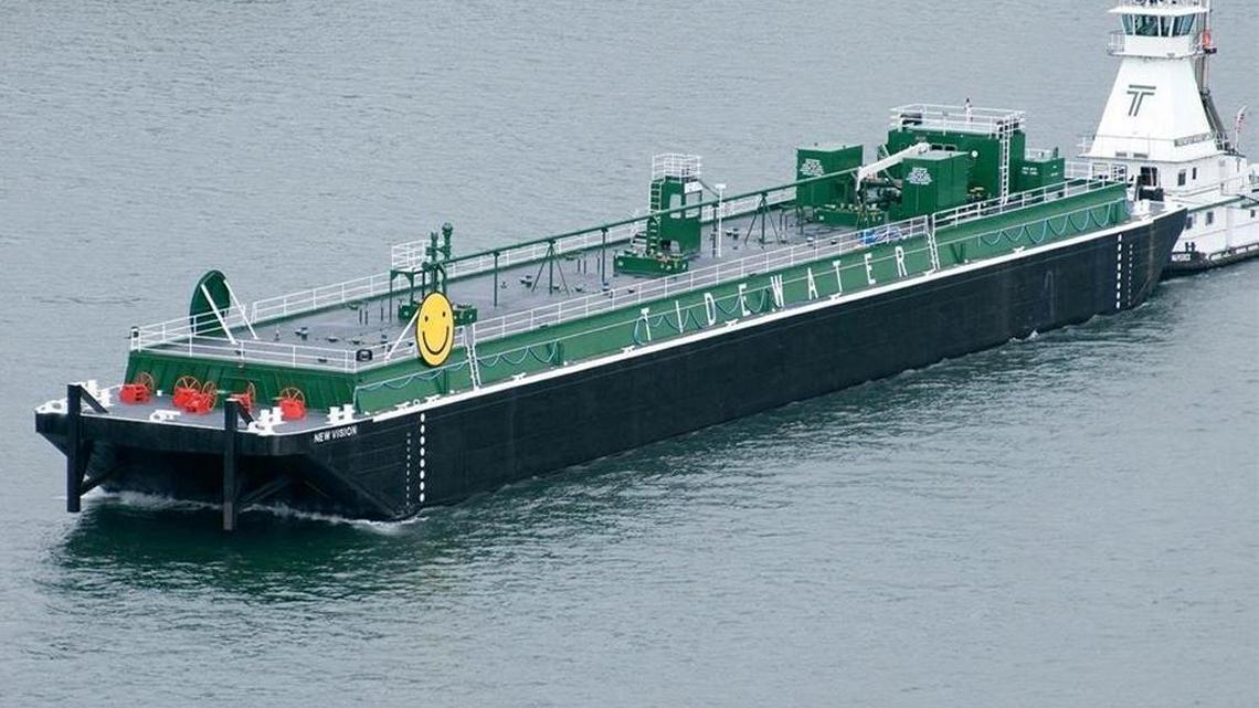 A Tidewater barge with a 26,000 capacity moves up the Columbia River. Tidewater was fined after other barges leaked liquid nitrate, according to the Washington state Department of Ecology.