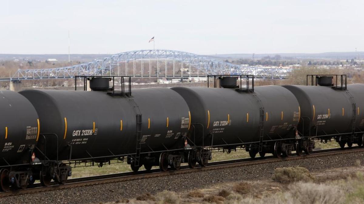 An oil train parked on tracks near Canal Drive in Kennewick.