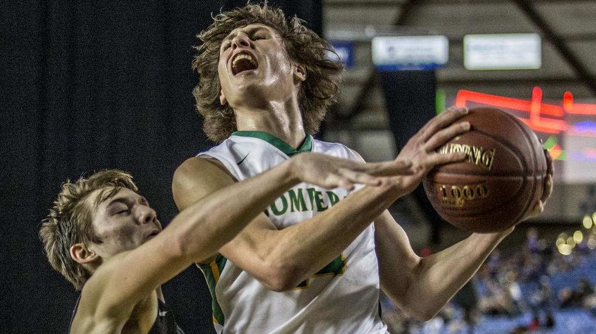 Cole Northrop, right, is helping lead the Richland Bombers into the playoffs.