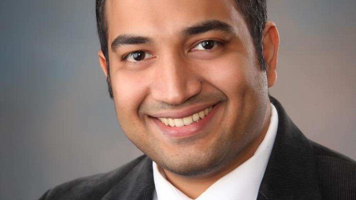 Dr. Salil Rajayer