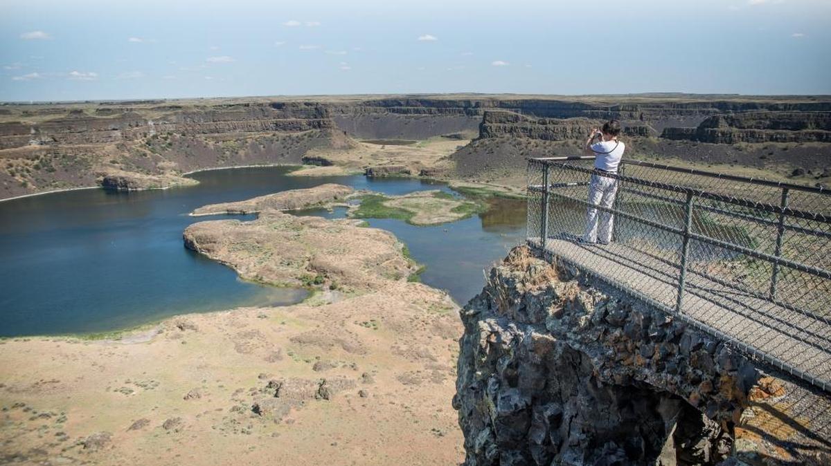 Sun Lakes–Dry Falls State Park in Eastern Washington is just one of the Washington State Parks that will have free day use on Martin Luther King Jr. Day.