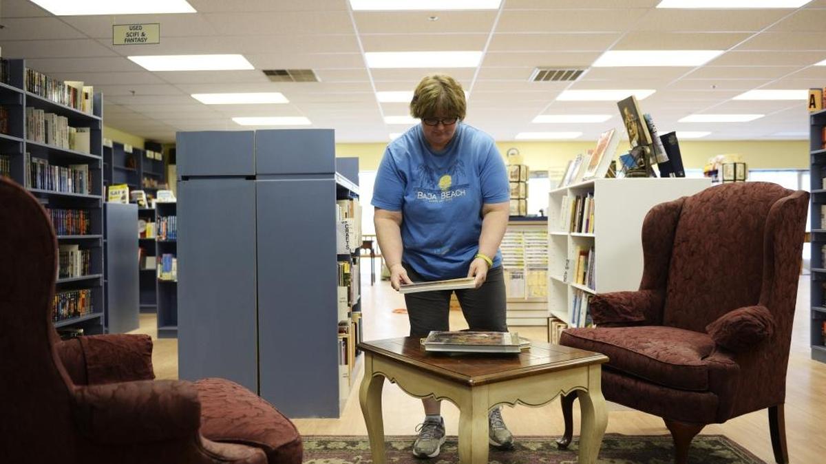 
The Bookworm, at 731 N Columbia Center Blvd. in Kennewick, will begin offering adult coloring classes Oct. 15.
