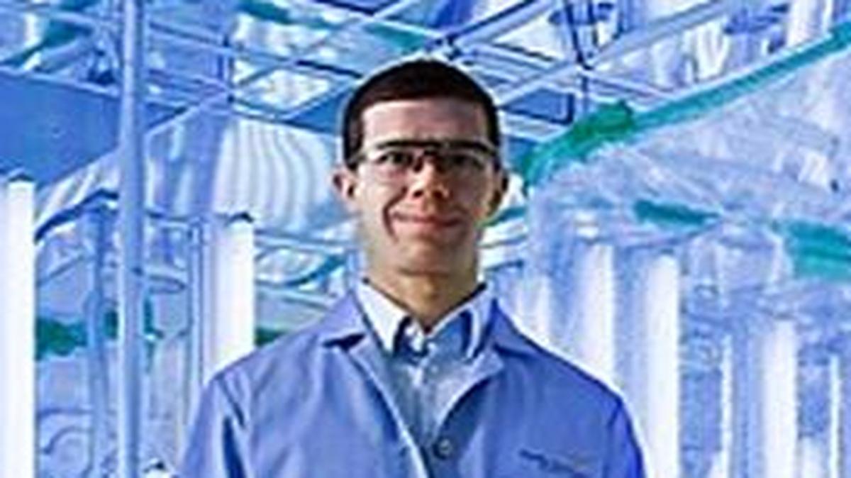 Researcher John Shilling and collaborators study the aerosol lifecycle at PNNL’s state-of-the-art Aerosol Test Chamber located in the Atmospheric Measurements Laboratory. The glow, generated by ultraviolet lights, simulates the sun. Data derived from experiments using the chamber will be used for model validation and incorporated into climate models developed by PNNL.
