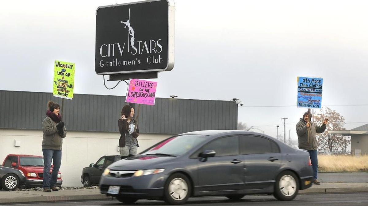 City Stars Gentlemen’s Club opened Friday in the former Lucky Bridge Casino on Kennewick’s Gum Street after finishing the work needed to separate the sports bar side from the strip club. Some protestors have previously picketed the building.