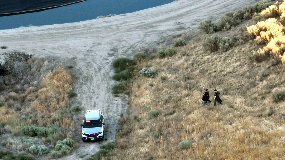 Benton County Sheriff deputies used a drone to track down a burglary suspect in Finley after he ran away into a ravine. The deputies had to dodge rattlesnakes and scorpions while taking him into custody.