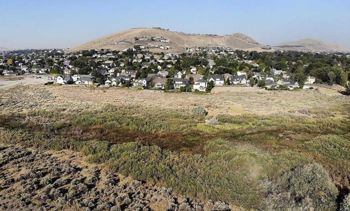 September 24, 2018 - The Willowbrook Homeowners Association and Tapteal Greenway are concerned about a 96-unit apartment complex proposed to be constructed in a strip of land near the Amon Creek Natural Preserve in south Richland. Watch a video at tricityherald.com/video.