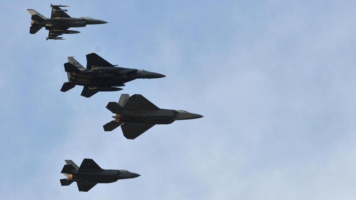 The Tri-City Water Follies announced the F-22 Raptor Demonstration Team from Langley Air Force Base will perform at the 2017 HAPO Columbia Cup and Over the River Airshow in July.