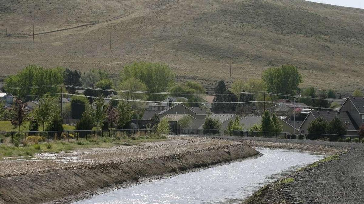 The Kennewick Irrigation District is considering taking ownership of facilities as it is in the final years of paying off a federal loan.
