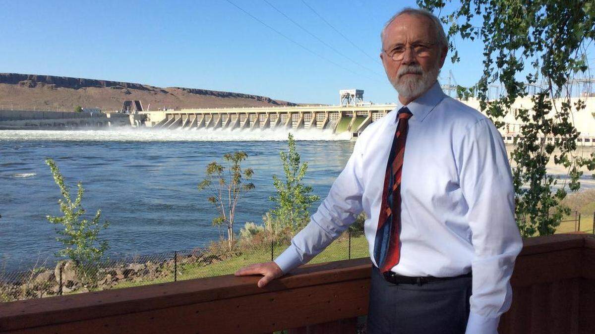 U.S. Rep. Dan Newhouse, R-Sunnyside, will speak at a Wednesday evening program on plans to reconvey 34 miles of Columbia Shoreline to the Tri-Cities. He currently is seeking a third term against challenger Christine Brown, a Kennewick Democrat.