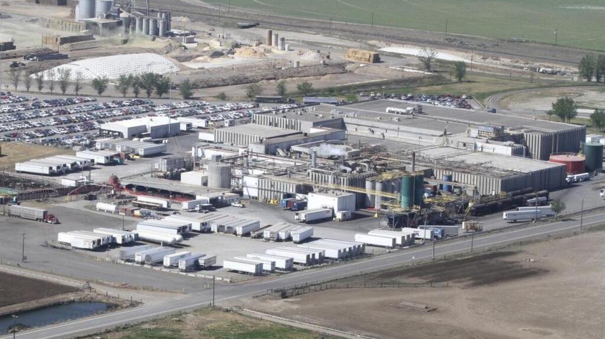 About 40 firefighters from area fire departments responded to an early morning fire at the Tyson Foods on Dodd Road in Burbank. A fire in the rendering area of the plant has temporarily halted production at the beef processing facility, according to fire officials. No one was hurt during the incident.