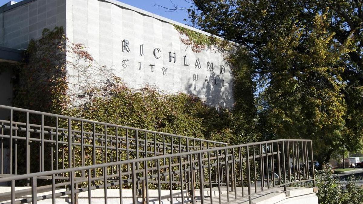 The Richland City Council will discuss a 6.5 percent power rate hike when it meets Tuesday.