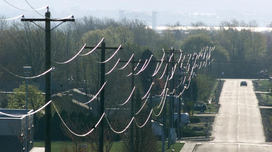 A Bonneville Power Administration issue caused a power outage in parts of Richland and the Hanford nuclear site early Monday morning.