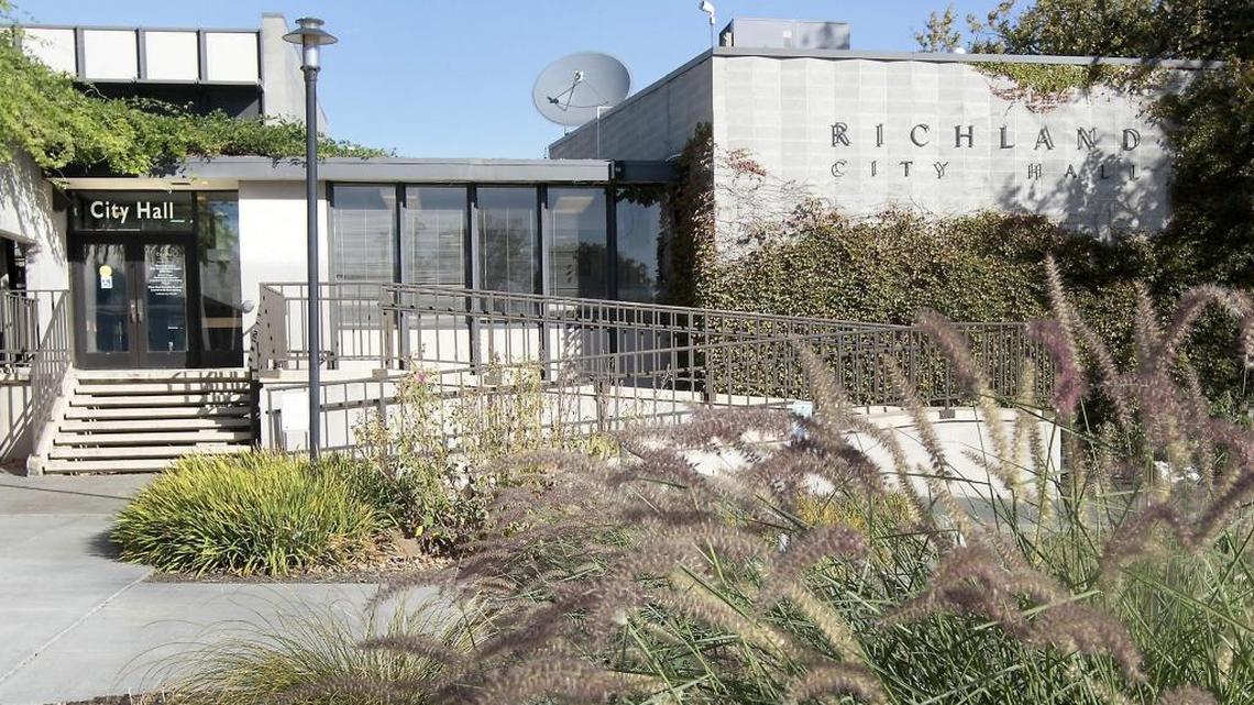 Richland City Hall on George Washington Way