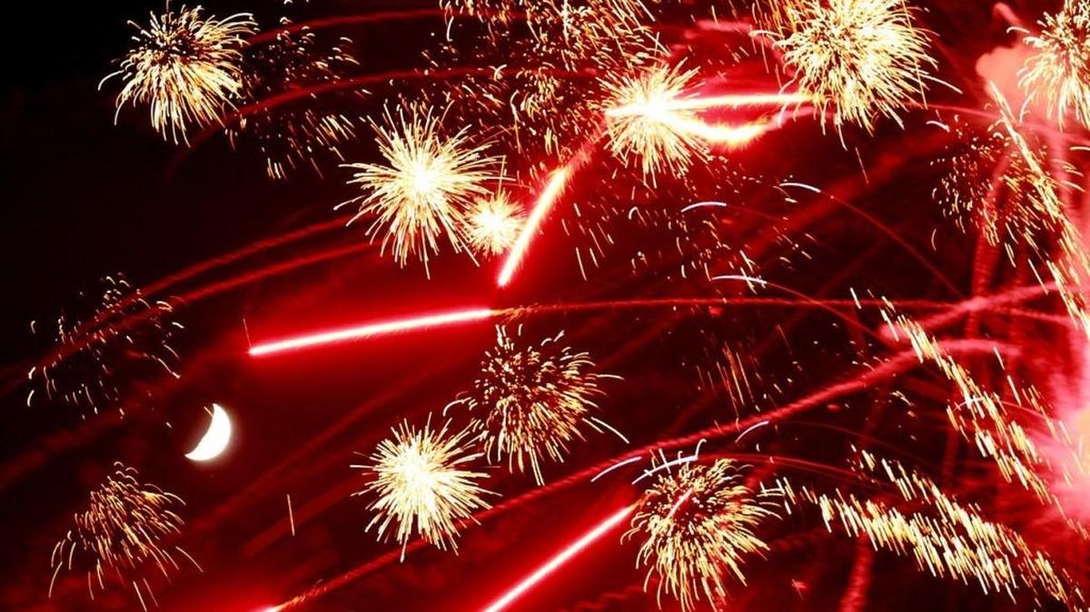 The Richland Code Enforcement Board is asking the elected City Council to consider banning personal fireworks in the city for public safety reasons. Kennewick and Pasco already ban personal fireworks, but Richland allows some ground fireworks.